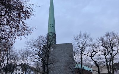 L’église principale Sankt Nikolai et sa flèche