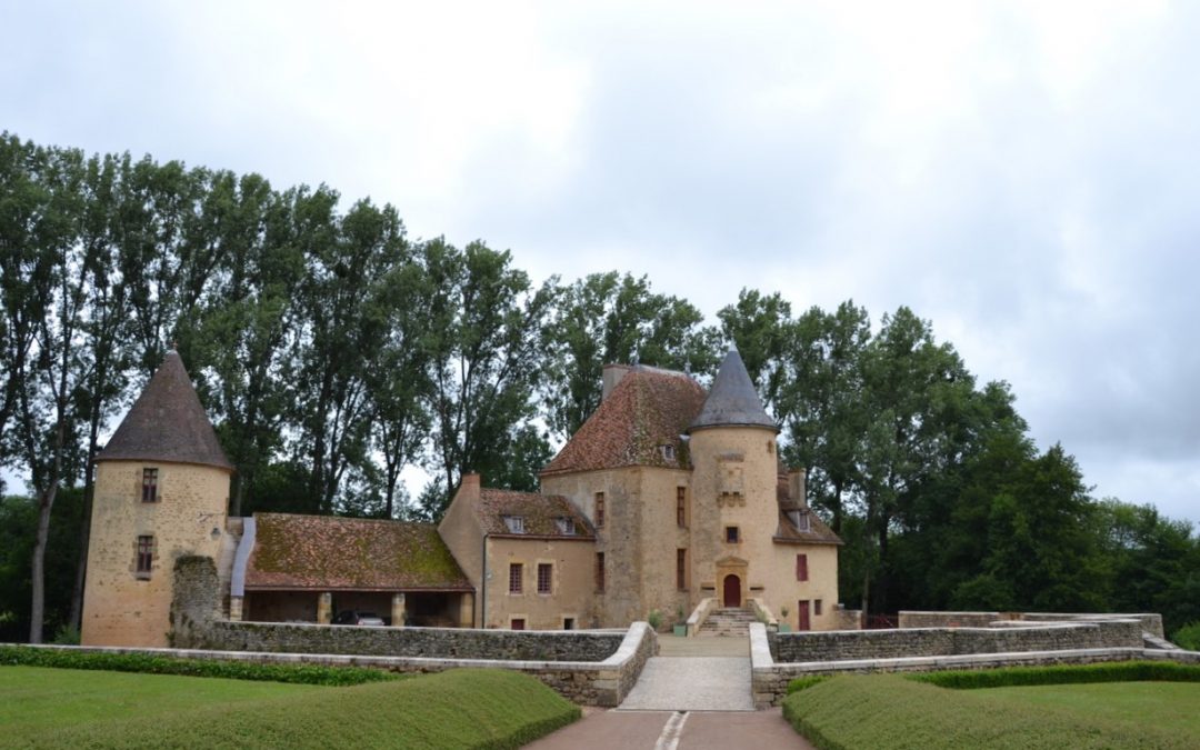 Le château d’Anizy (Nièvre) : un superbe cadre pour des fêtes familiales